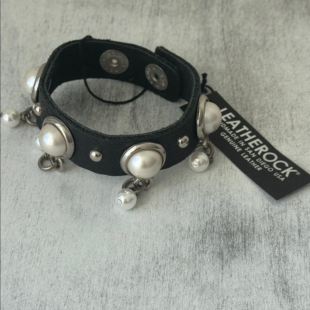 LEATHERROCK Bracelet LR Leather Genuine Leather W Faux Pearl Embellishment Black - Picture 15 of 16